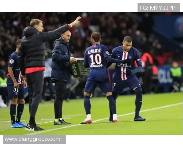 巴列卡诺与塞维利亚激战成和比分揭晓精彩瞬间回顾